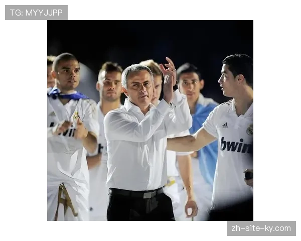 巴黎近六场失十球暴露系统漏洞 恩里克需解决防守稳定性 巴黎近六场失十球暴露系统漏洞 恩里克需解决防守稳定性